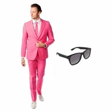 Roze heren kostuum maat 50 (l) met gratis zonnebril